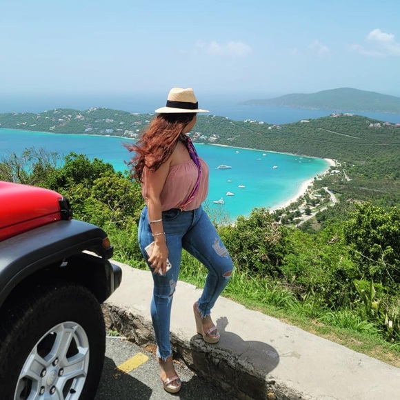 Fashion_muse…..SMOCKED/PETS FREE CLOSET No trades/ no scammers allowing - Picture 3 of 3